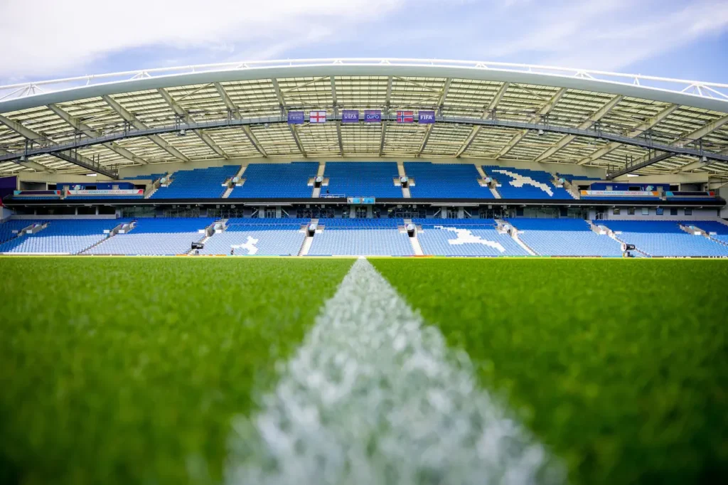 Brighton – Tromsø på TV: TIL jakter Europa-bragd i England